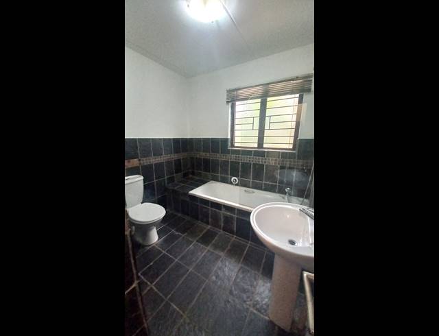 3 BEDROOM APARTMENT FOR SALE IN FERNDALE